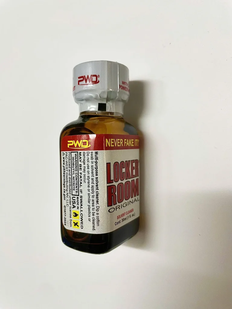 Tem chống giả và bao bì đặc trưng của Popper Locker Room 30ml Mỹ.